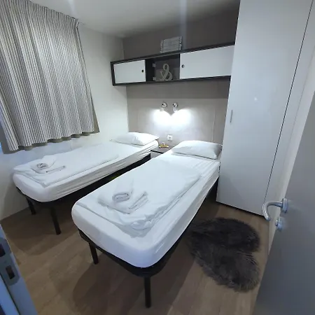Mobile House 4 You, - Slanica Parque de vacaciones