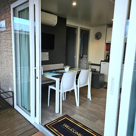 Holiday park Mobile House 4 You, - Slanica Murter