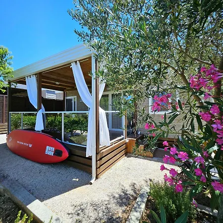 Mobile House 4 You, - Slanica Parque de vacaciones 3*