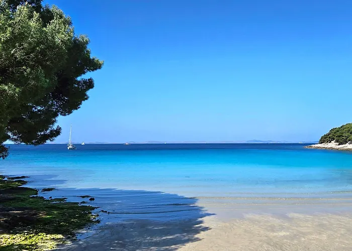 Mobile House 4 You, - Slanica 穆泰尔岛