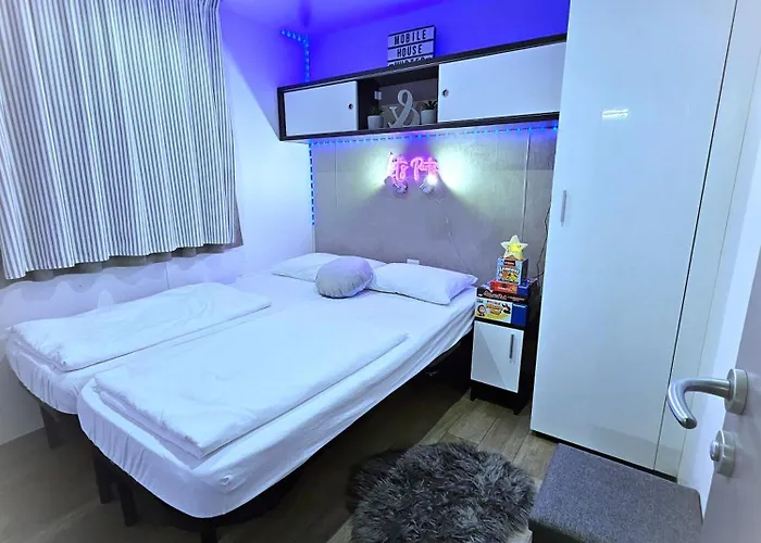 Mobile House 4 You, - Slanica 假日公园