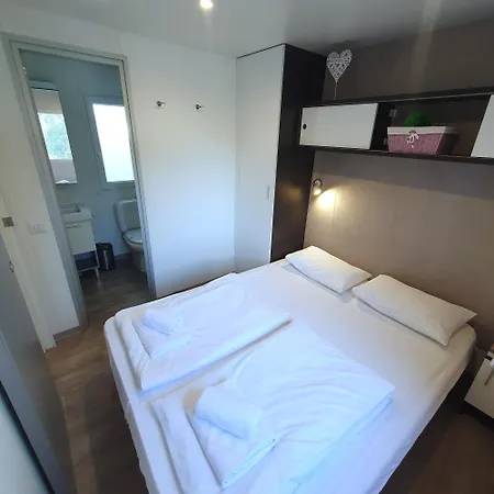 Mobile House 4 You, - Slanica 3*
